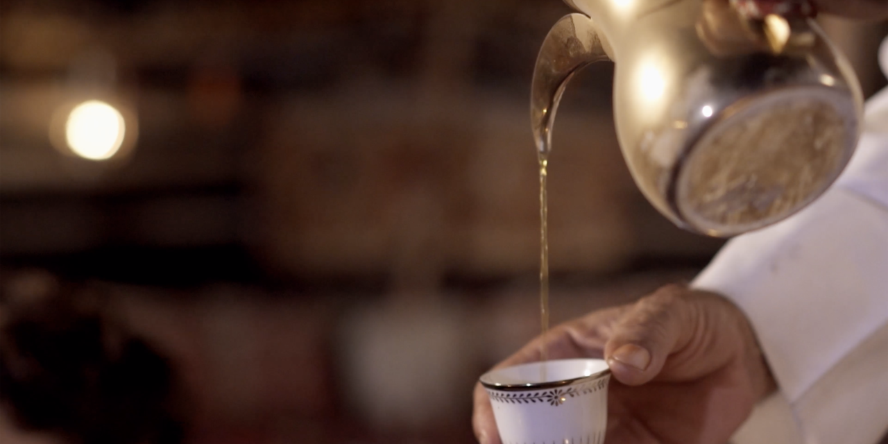 Il Qatar e l’antica tradizione del caffè arabo