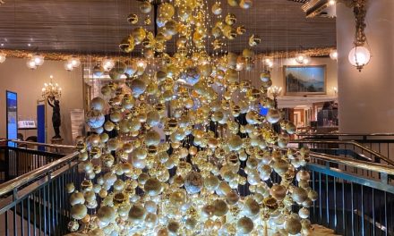 NATALE SPARKLING GOLD AL ROME CAVALIERI, A WALDORF ASTORIA HOTEL